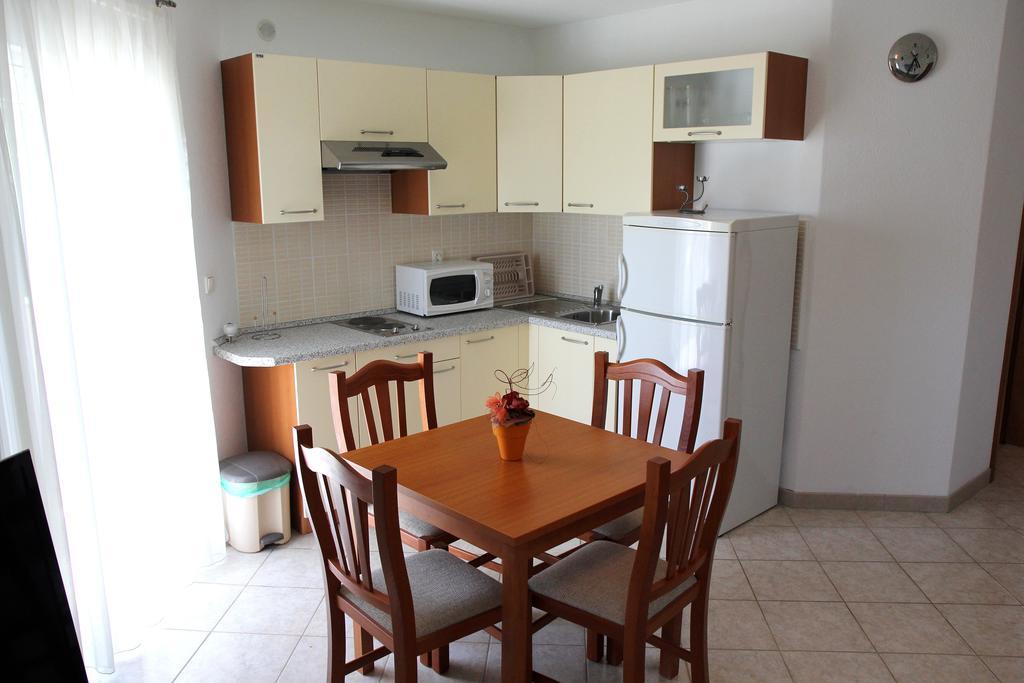Apartments Kata Биоград-на-Мору Экстерьер фото