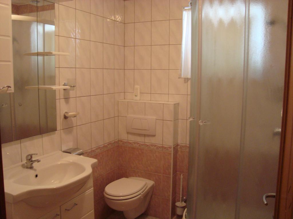 Apartments Kata Биоград-на-Мору Экстерьер фото